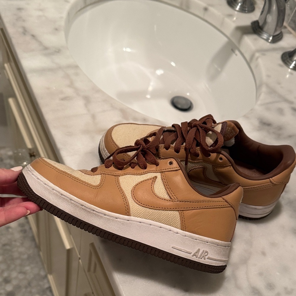 Nike’s Sneakers Size 4 M / 5.5 W